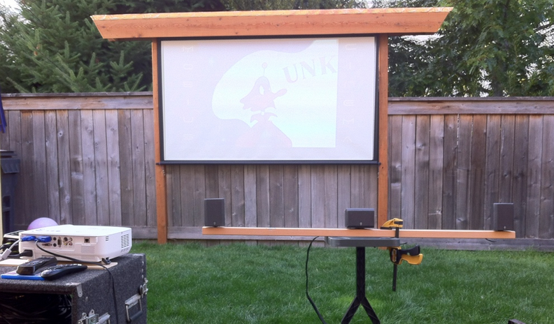 How To Use A Projector Outside During Daytime